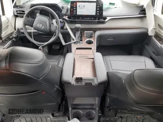 2024 Toyota Sienna LE with VIN 5TDKRKEC6RS194217, listed as a Copart auction lot 45793775 with 71,615 mi miles and Salvage Title. Bid and sale history available at carsss.com. Image 8.