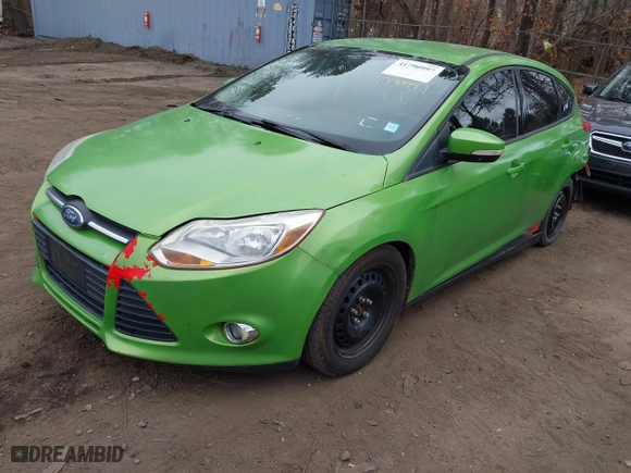 2012 Ford Focus SE with VIN 1FAHP3K26CL125074, listed as a IAAI auction lot 41790997 with 156,993 mi miles. Bid and sale history available at carsss.com. Image 2.