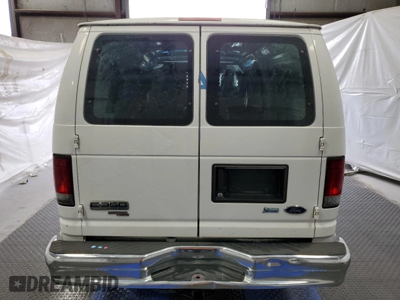2012 Ford Econoline Cargo Super Duty Commercial z VIN 1FTSS3EL7CDA42072, wystawiony jako Copart lot #50521305 z przebiegiem 149 013 mil mil oraz Czysty tytuł • Clean title. Historia ofert i sprzedaży dostępna na DreamBid. Obrazek 6.