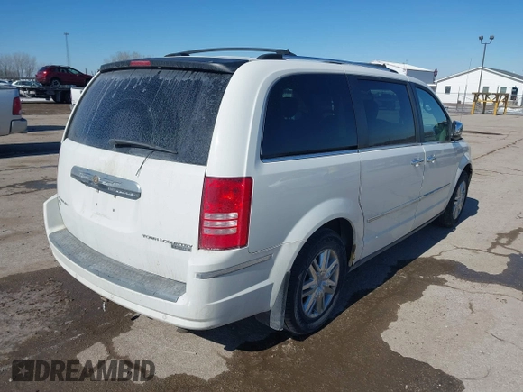 2009 Chrysler Town & Country Limited with VIN 2A8HR64X99R581691, listed as a IAAI auction lot 41639844 with 206,879 mi miles. Bid and sale history available at carsss.com. Image 4.