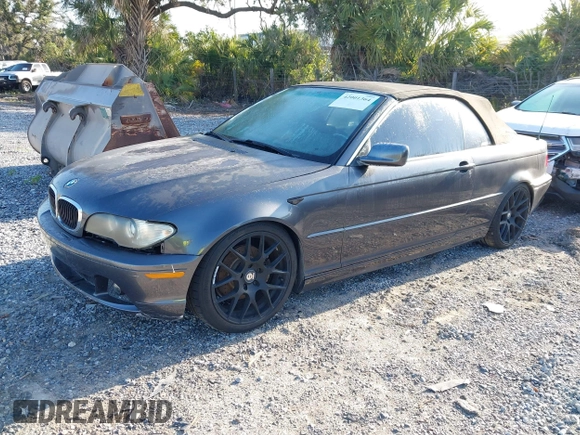 2006 BMW 3 Series 325Ci with VIN WBABW33416PX84855, listed as a IAAI auction lot 42001364 with 152,876 mi miles. Bid and sale history available at carsss.com. Image 2.