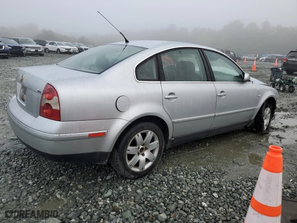 2003 Volkswagen Passat GLX with VIN WVWRH63B23P044027, listed as a Copart auction lot 71946594 with 227,654 mi miles and Salvage Title. Bid and sale history available at carsss.com. Image 3.