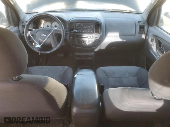 2004 Ford Escape XLS with VIN 1FMYU921X4KA14947, listed as a Copart auction lot 71589544 with 173,890 mi miles and Salvage Title. Bid and sale history available at DreamBid. Image 8.