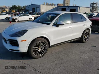 2023 Porsche Cayenne S z VIN WP1AB2AY8PDA14387, wystawiony jako Copart lot #64556083 z przebiegiem 4 910 mil mil oraz . Historia ofert i sprzedaży dostępna na DreamBid. Obrazek 1.