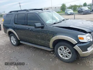 2010 Ford Explorer Eddie Bauer z VIN 1FMEU7EE6AUA19195, wystawiony jako IAAI lot #42387756 z przebiegiem 200 000 mil mil oraz . Historia ofert i sprzedaży dostępna na DreamBid. Obrazek 1.