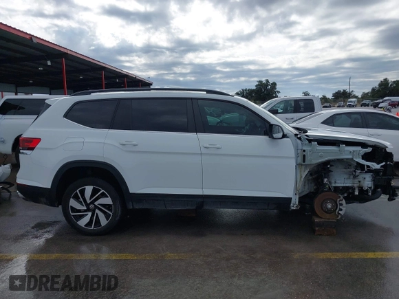2024 Volkswagen Atlas SE z VIN 1V2JR2CA3RC508659, wystawiony jako IAAI lot #41430628 z przebiegiem 23 139 mil mil oraz . Historia ofert i sprzedaży dostępna na DreamBid. Obrazek 14.