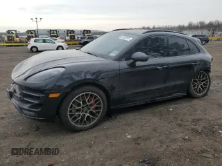 2015 Porsche Macan Turbo z VIN WP1AF2A5XFLB93322, wystawiony jako Copart lot #53102975 z przebiegiem 130 515 mil mil oraz Szkoda całkowita • Salvage title. Historia ofert i sprzedaży dostępna na DreamBid. Obrazek 1.