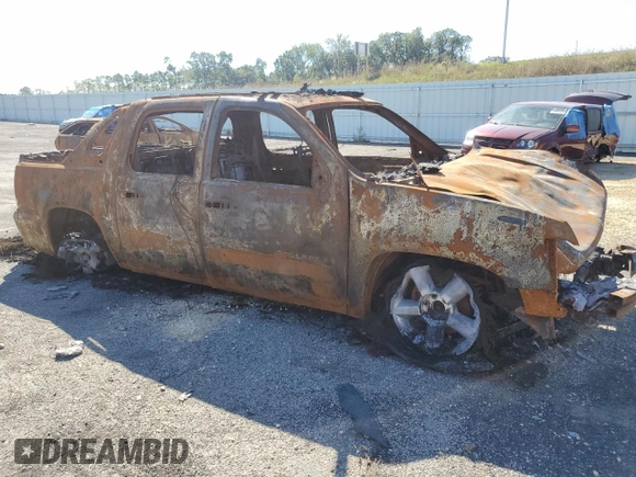 2013 Chevrolet Avalanche LS with VIN 3GNTKEE74DG181204, listed as a Copart auction lot 71444974 with 0 mi miles and Non Repairable. Bid and sale history available at carsss.com. Image 4.