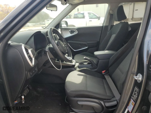 2020 Kia Soul LX with VIN KNDJ23AU9L7089550, listed as a Copart auction lot 53361455 with 121,409 mi miles and Clean Title. Bid and sale history available at carsss.com. Image 7.