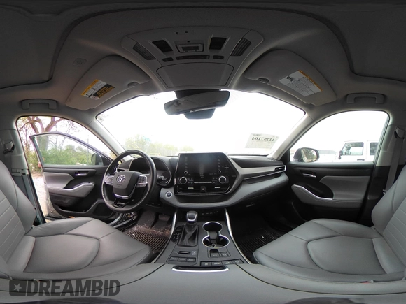2021 Toyota Highlander XLE with VIN 5TDGZRBH5MS538188, listed as a IAAI auction lot 42257104 with 55,701 mi miles and . Bid and sale history available at DreamBid. Image 24.