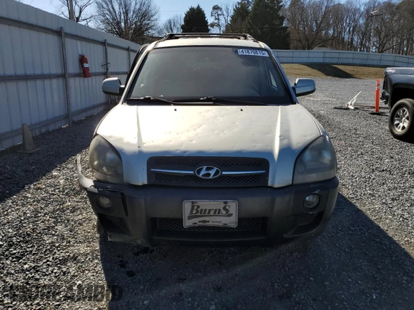 2007 Hyundai Tucson SE with VIN KM8JN12D17U665998, listed as a Copart auction lot 41870815 with 165,467 mi miles and Salvage Title. Bid and sale history available at carsss.com. Image 5.