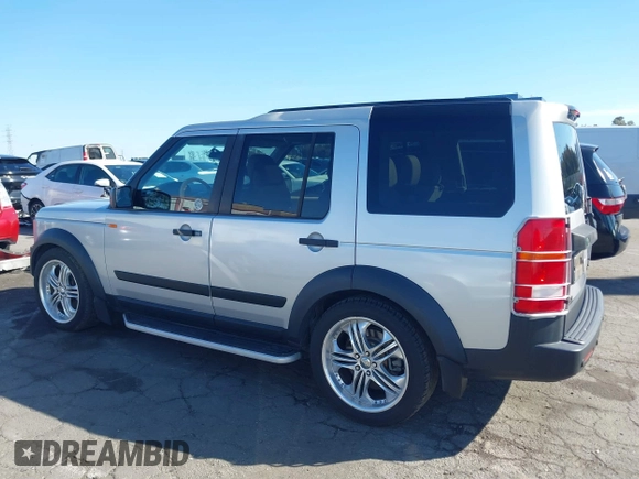 2005 Land Rover LR3 SE with VIN SALAA25495A301854, listed as a IAAI auction lot 41839807 with 79,263 mi miles and . Bid and sale history available at DreamBid. Image 15.