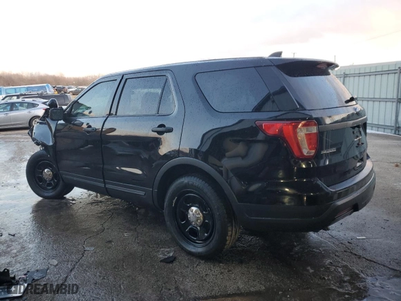 2019 Ford Police Interceptor Utility with VIN 1FM5K8AR5KGB45200, listed as a Copart auction lot 89385835 with 107,544 mi miles and Salvage Title. Bid and sale history available at carsss.com. Image 2.
