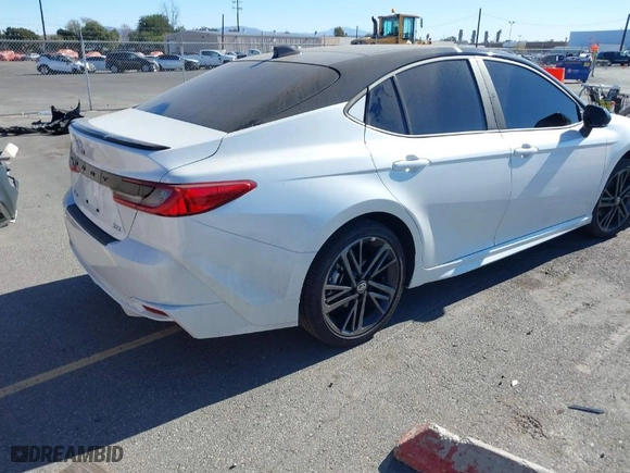 2025 Toyota Camry LE with VIN 4T1DAACK4SU035083, listed as a IAAI auction lot 41309401 with NaN miles. Bid and sale history available at carsss.com. Image 4.