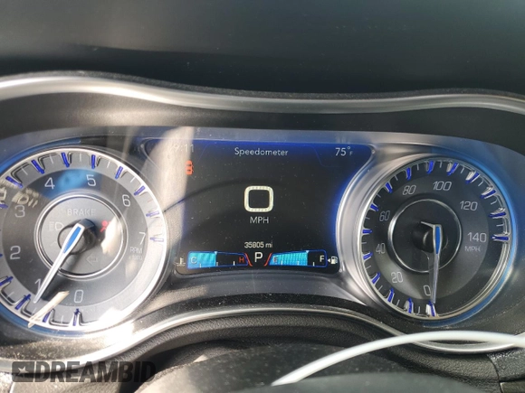 2016 Chrysler 300 Anniversary Edition with VIN 2C3CCAAG7GH106199, listed as a Copart auction lot 53993895 with 35,805 mi miles and Salvage Title. Bid and sale history available at DreamBid. Image 9.