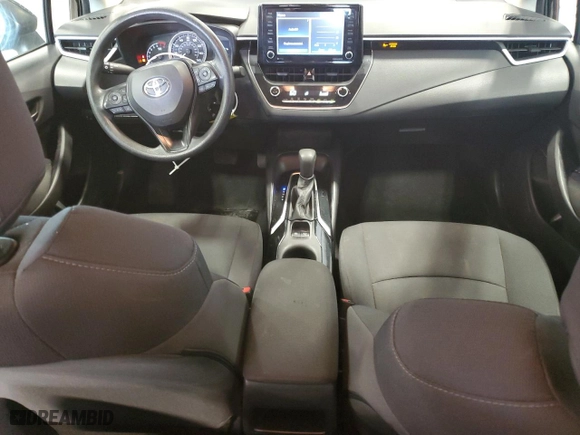 2022 Toyota Corolla LE with VIN 5YFEPMAE3NP340050, listed as a Copart auction lot 54420975 with 57,577 mi miles and Clean Title. Bid and sale history available at carsss.com. Image 8.