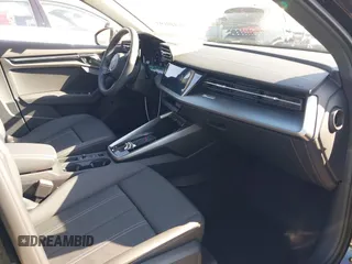 2023 Audi A3 Premium z VIN WAUAUDGY1PA037278, wystawiony jako IAAI lot #41840193 z przebiegiem 16 008 mil mil oraz . Historia ofert i sprzedaży dostępna na DreamBid. Obrazek 5.