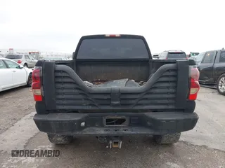 2003 Chevrolet Silverado 1500HD LS with VIN 1GCGK13U23F194464, listed as a IAAI auction lot 41565572 with Not Provided miles and . Bid and sale history available at DreamBid. Image 16.