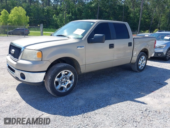 2007 Ford F-150 XLT with VIN 1FTRW12W97KC76012, listed as a IAAI auction lot 42387873 with 238,555 mi miles and . Bid and sale history available at DreamBid. Image 2.