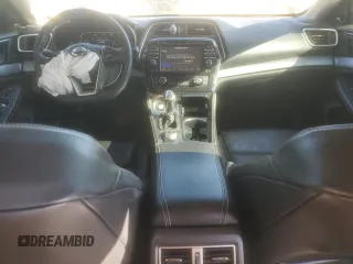 2018 Nissan Maxima S with VIN 1N4AA6AP1JC381718, listed as a Copart auction lot 42135115 with 69,742 mi miles and Salvage title. Bid and sale history available at DreamBid. Image 8.
