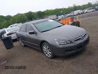 2006 Honda Accord EX-L z VIN 1HGCM66536A008072, wystawiony jako IAAI lot #42354013 z przebiegiem 228 133 mil mil oraz . Historia ofert i sprzedaży dostępna na DreamBid. Obrazek 1.