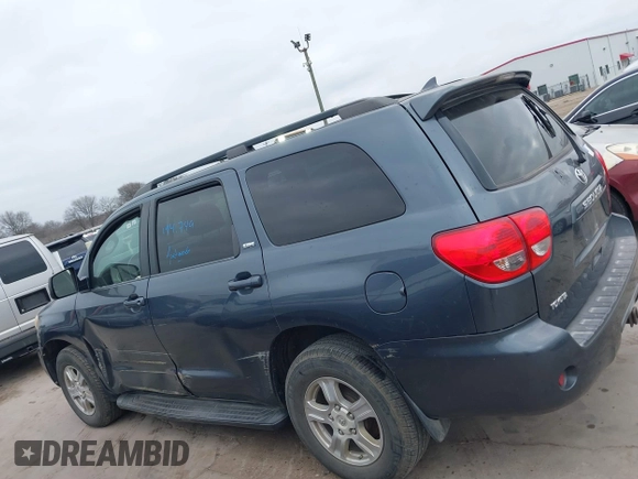 2010 Toyota Sequoia SR5 with VIN 5TDZM5G11AS001275, listed as a IAAI auction lot 41499094 with 194,750 mi miles. Bid and sale history available at carsss.com. Image 14.