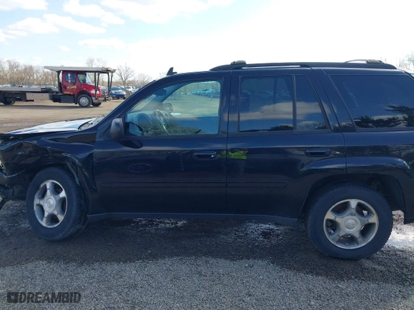 2008 Chevrolet TrailBlazer Fleet w/2FL with VIN 1GNDT13S282204723, listed as a IAAI auction lot 41986422 with 171,433 mi miles. Bid and sale history available at carsss.com. Image 15.