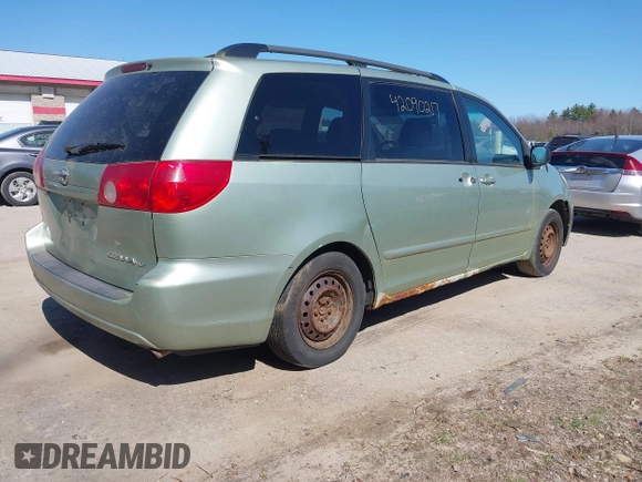 2009 Toyota Sienna CE with VIN 5TDZK23C29S233245, listed as a IAAI auction lot 42090217 with 340,012 mi miles. Bid and sale history available at carsss.com. Image 4.