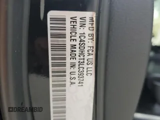 2020 Dodge Durango R/T z VIN 1C4SDHCT3LC393741, wystawiony jako Copart lot #56969185 z przebiegiem Nie podano mil oraz Szkoda całkowita • Salvage title. Historia ofert i sprzedaży dostępna na DreamBid. Obrazek 13.