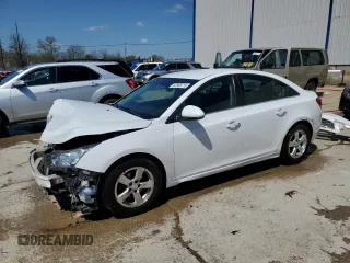 2014 Chevrolet Cruze 2LT z VIN 1G1PE5SB5E7403121, wystawiony jako Copart lot #52585715 z przebiegiem 73 497 mil mil oraz Szkoda całkowita • Salvage title. Historia ofert i sprzedaży dostępna na DreamBid. Obrazek 1.