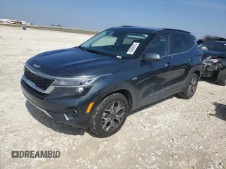 2023 Kia Seltos EX z VIN KNDERCAA8P7462280, wystawiony jako Copart lot #45484575 z przebiegiem 58 630 mil mil oraz Szkoda całkowita • Salvage title. Historia ofert i sprzedaży dostępna na DreamBid. Obrazek 1.