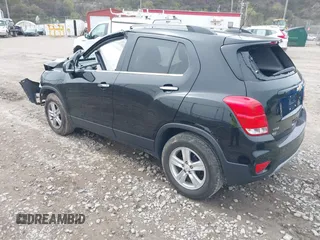 2019 Chevrolet Trax LT with VIN KL7CJLSB1KB848693, listed as a IAAI auction lot 41984020 with 67,000 mi miles and . Bid and sale history available at carsss.com. Image 3.