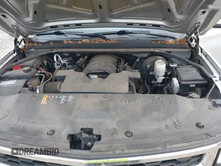 2018 Chevrolet Suburban LT z VIN 1GNSCHKC1JR394991, wystawiony jako IAAI lot #41192222 z przebiegiem 90 313 mil mil oraz . Historia ofert i sprzedaży dostępna na DreamBid. Obrazek 10.