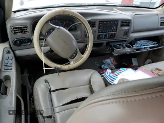 2001 Ford Excursion Limited z VIN 1FMNU42L31EA08652, wystawiony jako Copart lot #75287504 z przebiegiem 474 232 mil mil oraz Szkoda całkowita • Salvage title. Historia ofert i sprzedaży dostępna na DreamBid. Obrazek 8.