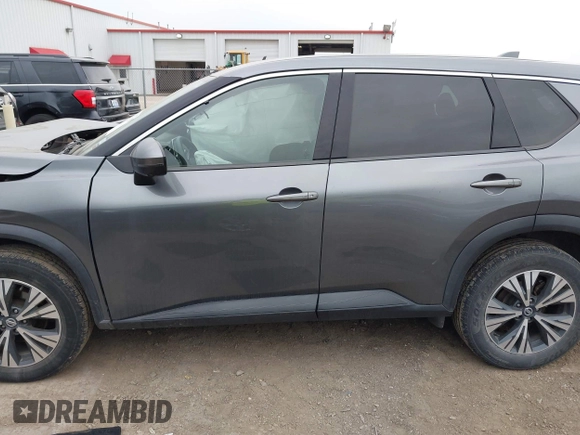 2021 Nissan Rogue SV z VIN 5N1AT3BB2MC768199, wystawiony jako IAAI lot #41935920 z przebiegiem 81 433 mil mil oraz . Historia ofert i sprzedaży dostępna na DreamBid. Obrazek 15.