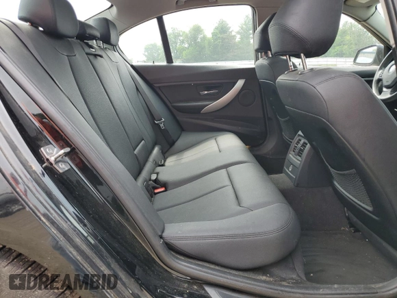 2013 BMW 3 Series 328i xDrive with VIN WBA3B5C51DF593749, listed as a Copart auction lot 60073825 with 96,017 mi miles and Salvage title. Bid and sale history available at DreamBid. Image 10.