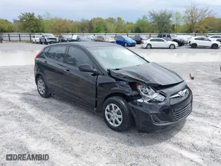 2014 Hyundai Accent GS with VIN KMHCT5AE7EU164658, listed as a IAAI auction lot 41911092 with 132,442 mi miles. Bid and sale history available at carsss.com. Image 1.