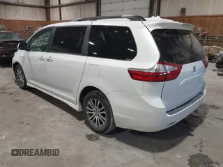 2019 Toyota Sienna XLE Auto Access Seat with VIN 5TDYZ3DC9KS011402, listed as a IAAI auction lot 41597111 with 127,466 mi miles. Bid and sale history available at carsss.com. Image 3.