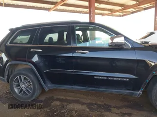 2017 Jeep Grand Cherokee Limited with VIN 1C4RJEBG2HC813328, listed as a IAAI auction lot 41629494 with 123,994 mi miles. Bid and sale history available at carsss.com. Image 14.