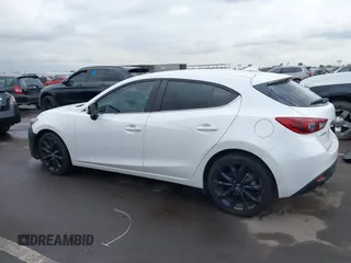 2016 Mazda 3 S Grand Touring z VIN JM1BM1N36G1344247, wystawiony jako IAAI lot #41382859 z przebiegiem 40 710 mil mil oraz . Historia ofert i sprzedaży dostępna na DreamBid. Obrazek 14.