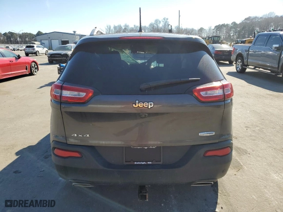 2015 Jeep Cherokee Latitude with VIN 1C4PJMCSXFW787688, listed as a Copart auction lot 46756075 with 145,000 mi miles and Salvage Title. Bid and sale history available at carsss.com. Image 6.