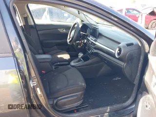 2019 Kia Forte LXS с VIN 3KPF24AD4KE092608, выставлен на аукционе IAAI как лот 41654929 с пробегом 99 172 миль миль и . История ставок и продаж доступна на DreamBid. Изображение 5.