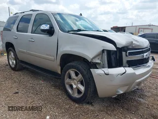 2008 Chevrolet Tahoe 2LT with VIN 1GNFK13018R248102, listed as a IAAI auction lot 42072588 with 292,881 mi miles and . Bid and sale history available at DreamBid. Image 1.