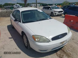 2006 Ford Taurus SE with VIN 1FAHP532X6A257510, listed as a IAAI auction lot 41892422 with 130,633 mi miles. Bid and sale history available at carsss.com. Image 1.