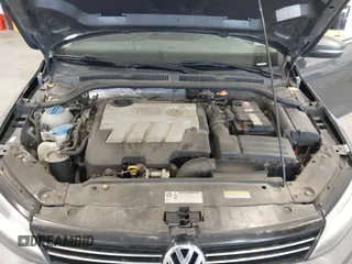 2014 Volkswagen Jetta TDI with VIN 3VWLL7AJ9EM374323, listed as a IAAI auction lot 42707922 with 153,447 mi miles and . Bid and sale history available at DreamBid. Image 10.