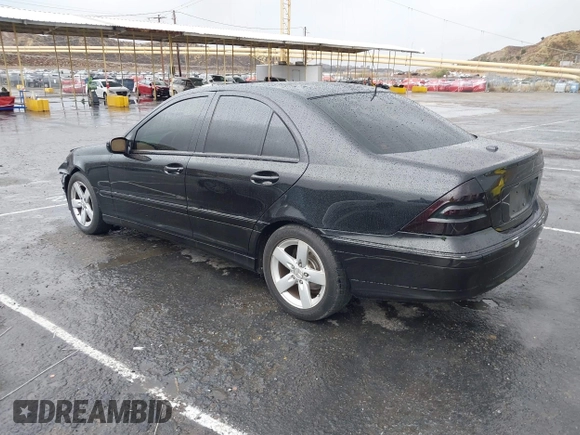 2005 Mercedes-Benz C 240 with VIN WDBRF61J25A790966, listed as a IAAI auction lot 41506319 with 190,131 mi miles and . Bid and sale history available at DreamBid. Image 3.