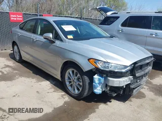2019 Ford Fusion SE with VIN 3FA6P0HDXKR275252, listed as a IAAI auction lot 41918738 with 70,729 mi miles and . Bid and sale history available at DreamBid. Image 1.