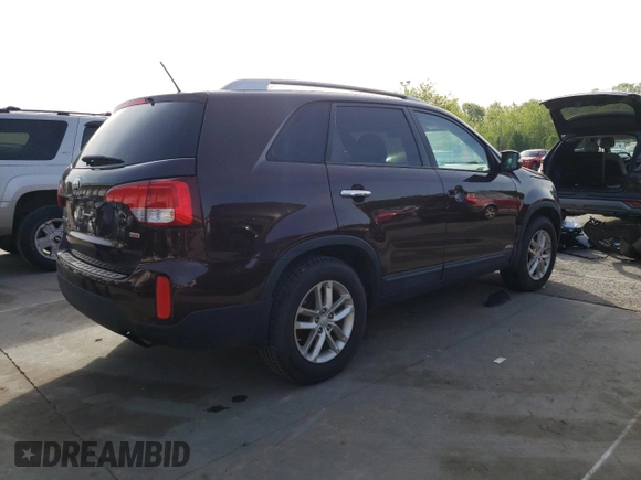 2015 Kia Sorento LX with VIN 5XYKTCA65FG617496, listed as a Copart auction lot 54191635 with 118,977 mi miles and Clean Title. Bid and sale history available at carsss.com. Image 3.