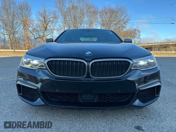 2018 BMW 5 Series M550i xDrive with VIN WBAJB9C55JB035226, listed as a Copart auction lot 60850325 with 156,183 mi miles and Clean title. Bid and sale history available at DreamBid. Image 12.