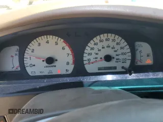 2004 Toyota Tacoma PreRunner z VIN 5TEGN92N14Z331415, wystawiony jako Copart lot #56596545 z przebiegiem 339 810 mil mil oraz Szkoda całkowita • Salvage title. Historia ofert i sprzedaży dostępna na DreamBid. Obrazek 9.